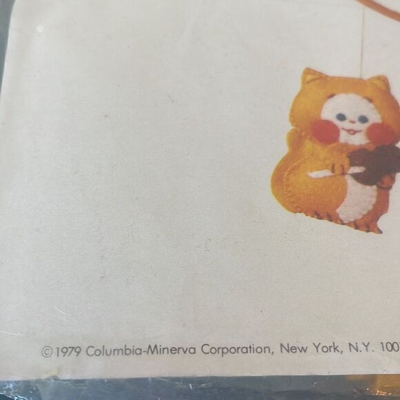 COLUMBIA-MINERVA Hey Diddle Diddle Crewel Craft Kit Vintage 1979 *NEW* - Picture 4 of 8